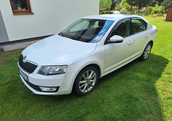 Skoda Octavia cena 34900 przebieg: 268000, rok produkcji 2015 z Skierniewice małe 529